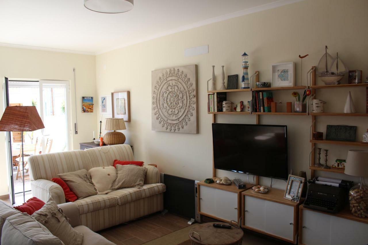 Number 10 Beach House A dos Cunhados Zewnętrze zdjęcie